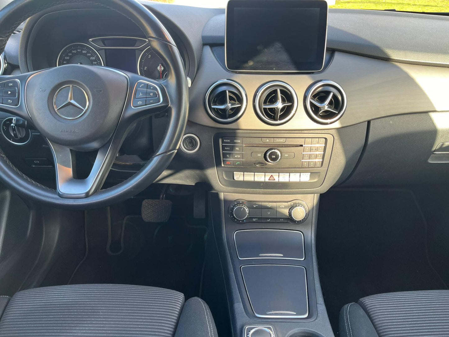 Mercedes B 180D