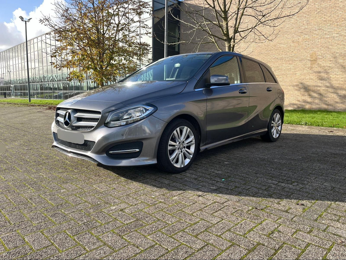 Mercedes B 180D